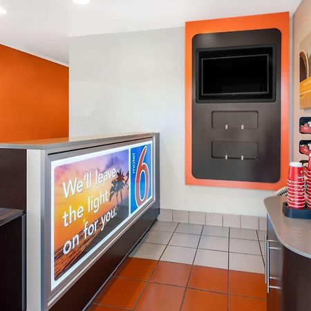 Motel 6-Santa Barbara, Ca - State Street Kültér fotó
