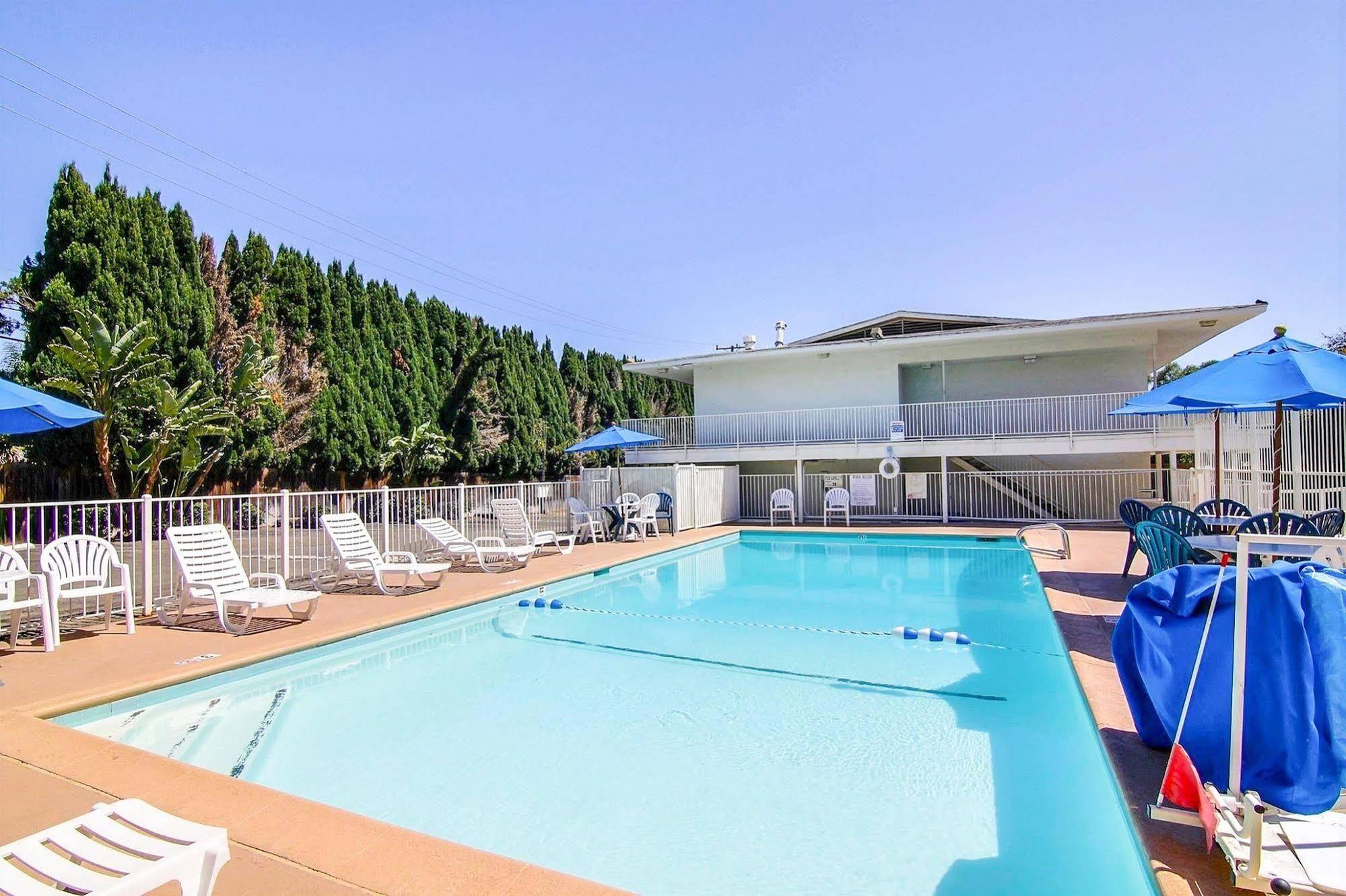 Motel 6-Santa Barbara, Ca - State Street Kültér fotó