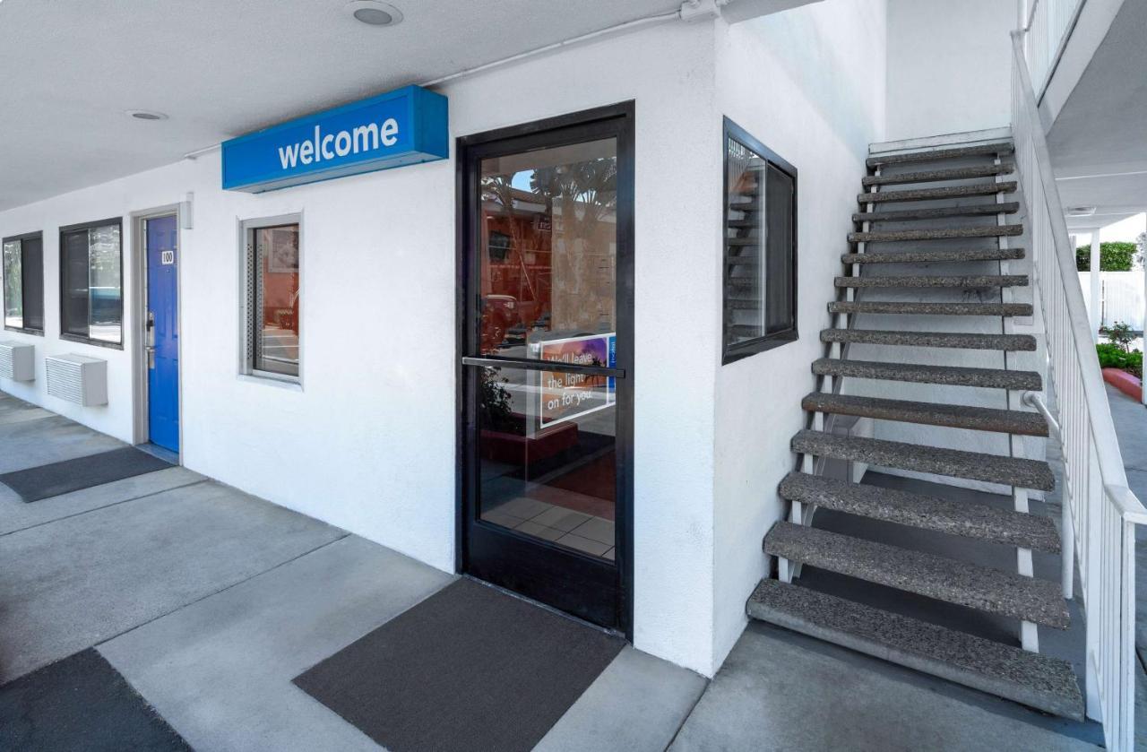 Motel 6-Santa Barbara, Ca - State Street Kültér fotó