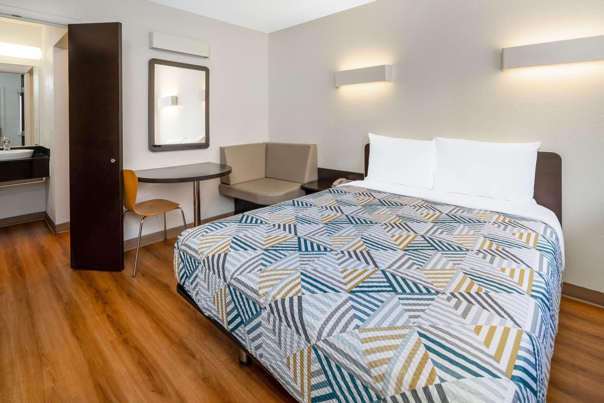Motel 6-Santa Barbara, Ca - State Street Kültér fotó
