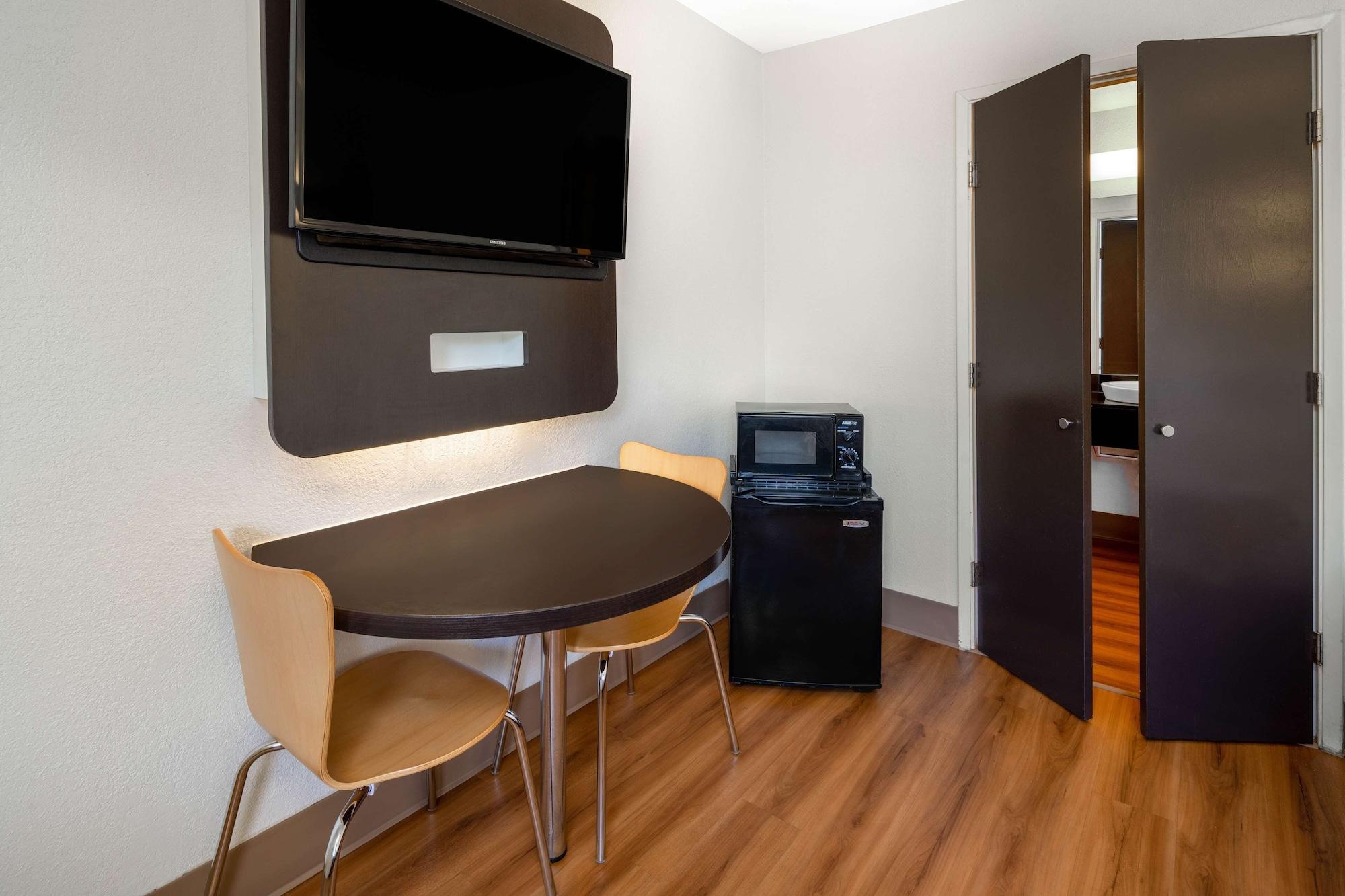 Motel 6-Santa Barbara, Ca - State Street Kültér fotó