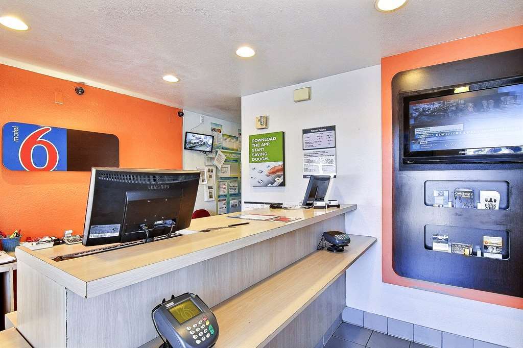Motel 6-Santa Barbara, Ca - State Street Beltér fotó